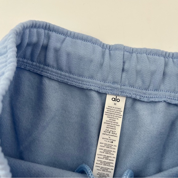 ALO Accolade Shorts Blue Medium - Picture 4 of 5